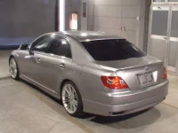 Toyota MARK X лот № 8111 оценка 3.5  с аукциона в Японии 1