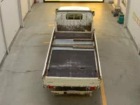 Mazda TITAN лот № 1049 оценка 3  с аукциона в Японии 2