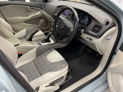 Volvo V40  с аукциона в Японии