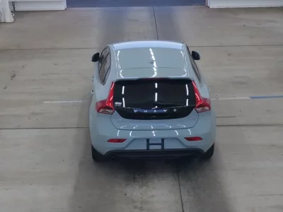 Volvo V40  с аукциона в Японии