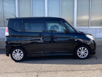 Mitsubishi DELICA D2