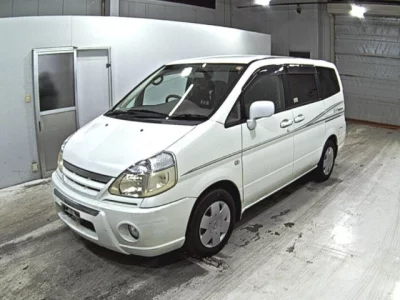 Nissan SERENA  с аукциона в Японии