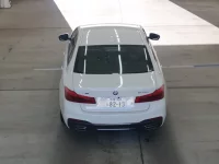 BMW 5-Series лот № 3357 оценка 4.5  с аукциона в Японии 2