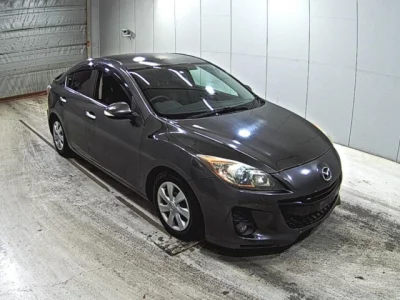 Mazda AXELA  с аукциона в Японии