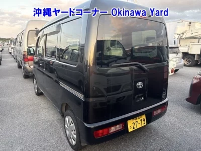 Toyota PIXIS VAN  с аукциона в Японии