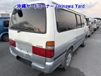 Toyota HIACE VAN лот № 43068 оценка RA  с аукциона в Японии 10