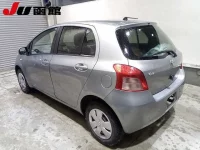 Toyota VITZ лот № 9006 оценка 3  с аукциона в Японии 1
