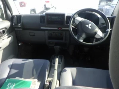 Mitsubishi MINICAB VAN