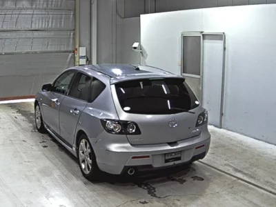 Mazda AXELA  с аукциона в Японии