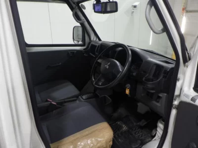 Mitsubishi MINICAB TRUCK