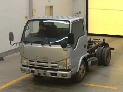 Isuzu ELF  с аукциона в Японии