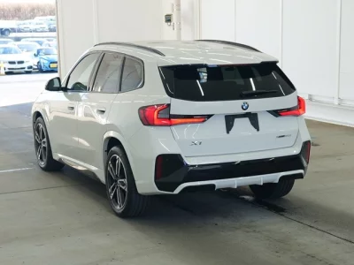 BMW X1  с аукциона в Японии