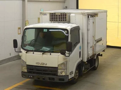 Isuzu ELF  с аукциона в Японии