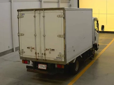 Isuzu ELF  с аукциона в Японии