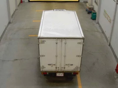 Isuzu ELF  с аукциона в Японии