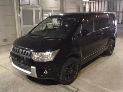 Mitsubishi DELICA D5