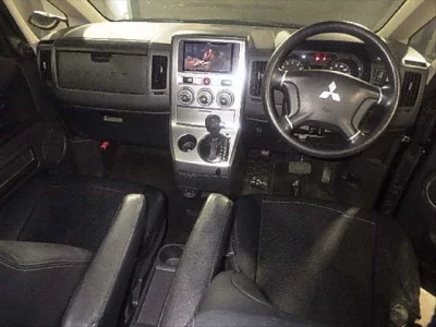 Mitsubishi DELICA D5