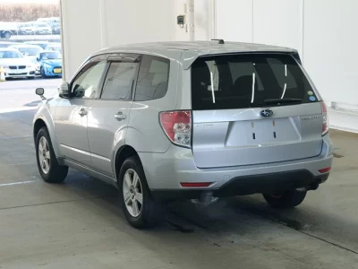 Subaru FORESTER  с аукциона в Японии