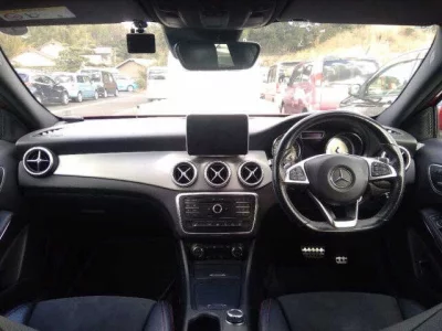 Mercedes-Benz GLA CLASS