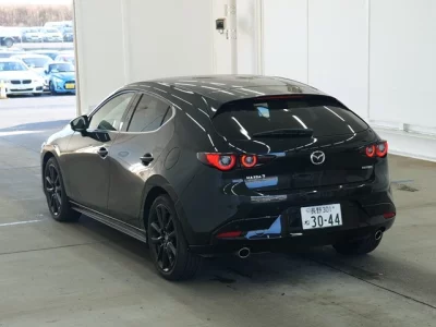 Mazda MAZDA3  с аукциона в Японии