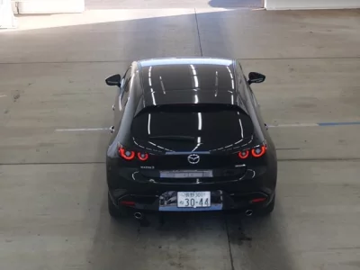 Mazda MAZDA3  с аукциона в Японии