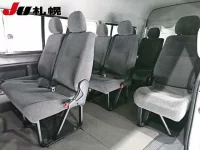 Toyota HIACE лот № 1013 оценка 3.5  с аукциона в Японии 6