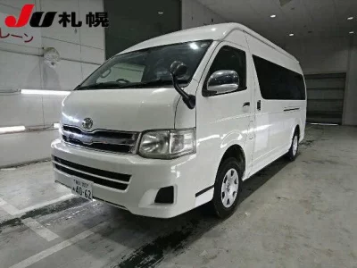 Toyota HIACE  с аукциона в Японии