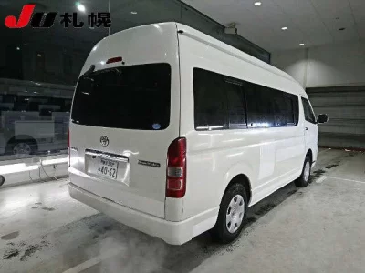 Toyota HIACE  с аукциона в Японии