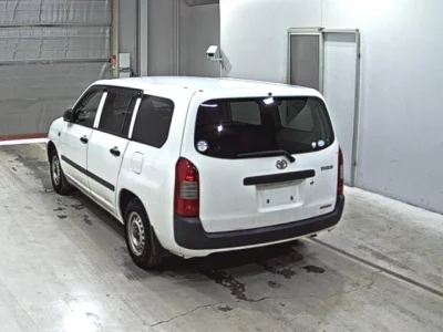 Toyota PROBOX  с аукциона в Японии