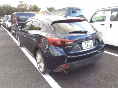 Mazda AXELA  с аукциона в Японии