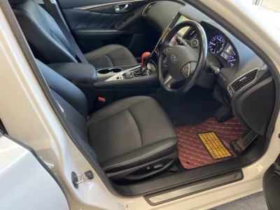 Nissan SKYLINE  с аукциона в Японии