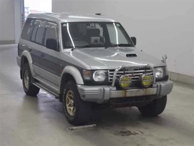 Mitsubishi PAJERO  с аукциона в Японии