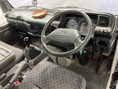 Mazda TITAN  с аукциона в Японии