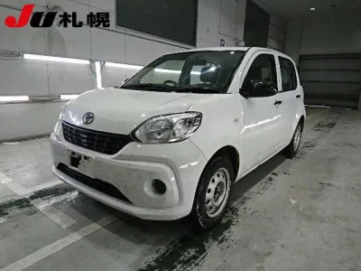 Toyota PASSO  с аукциона в Японии