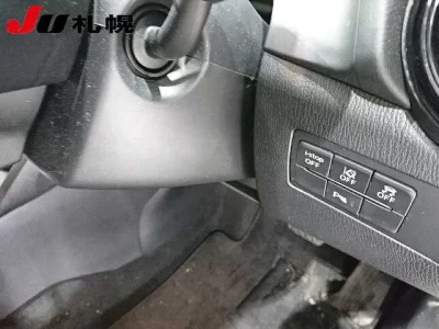 Mazda MAZDA2  с аукциона в Японии