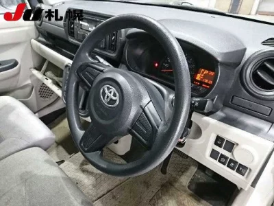 Toyota PASSO  с аукциона в Японии