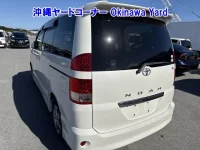 Toyota NOAH лот № 43137 оценка 3.5  с аукциона в Японии 1