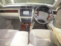 Toyota CROWN лот № 8289 оценка R  с аукциона в Японии 2