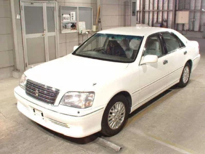 Toyota CROWN  с аукциона в Японии