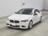 BMW 5-Series лот № 25104 оценка 4  с аукциона в Японии 3