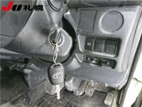 Toyota HIACE VAN лот № 1050 оценка 3.5  с аукциона в Японии 3