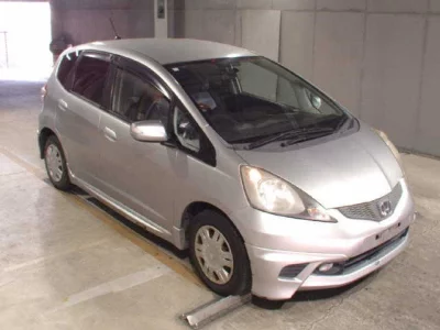 Honda FIT  с аукциона в Японии