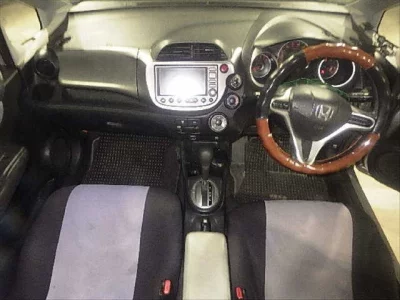 Honda FIT  с аукциона в Японии