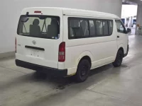 Toyota HIACE лот № 70030 оценка R  с аукциона в Японии 4