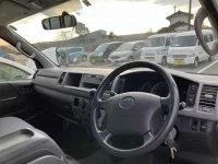 Toyota HIACE лот № 70030 оценка R  с аукциона в Японии 2