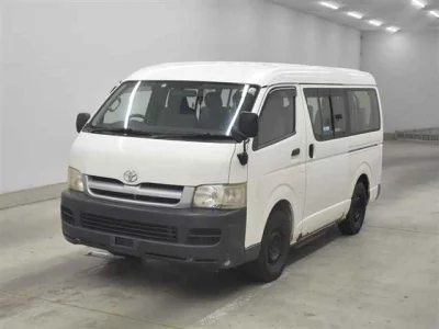 Toyota HIACE  с аукциона в Японии
