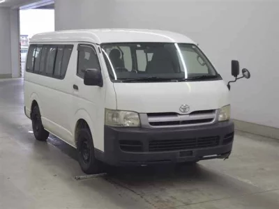 Toyota HIACE  с аукциона в Японии