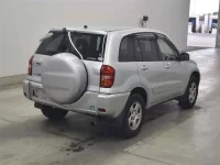 Toyota RAV4 лот № 70035 оценка 3.5  с аукциона в Японии 4