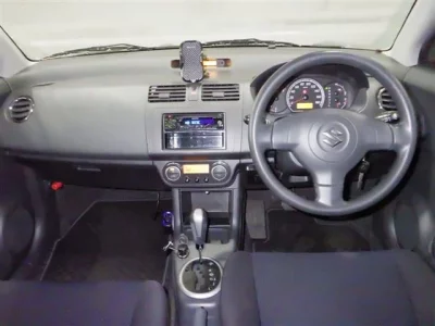 Suzuki SWIFT  с аукциона в Японии