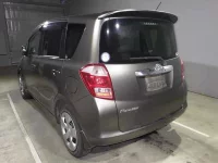 Toyota RACTIS лот № 3017 оценка 4  с аукциона в Японии 3